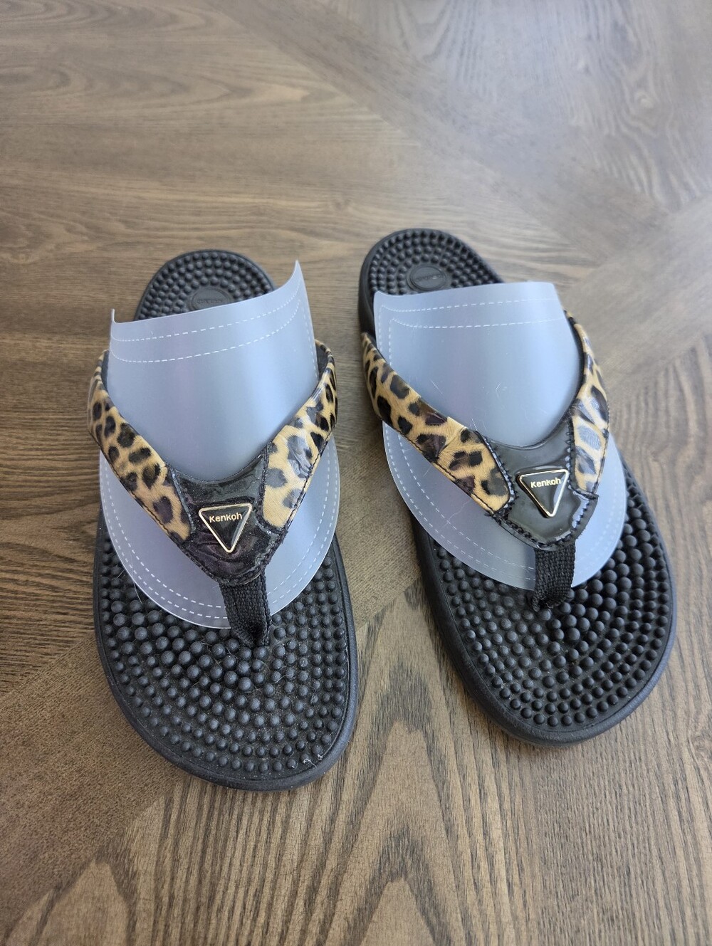 Kenkoh Orthopedic Support Leopard Print Massage Flip Flops Thong Sandals sz 8 39
